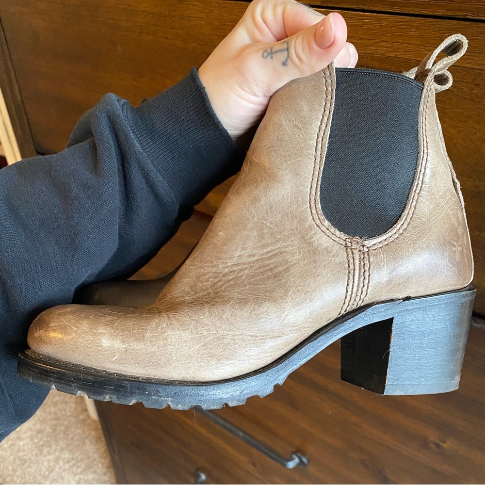Frye Boots Sabrina size 8.5